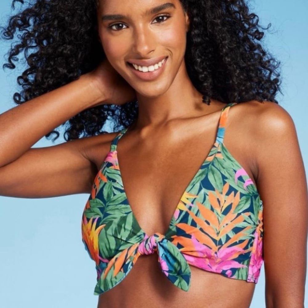 Shade & Shore Bikini Top sz Small NWT
